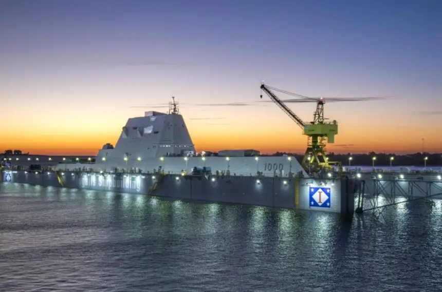 В США вооружили эсминец-невидимку несуществующим оружием