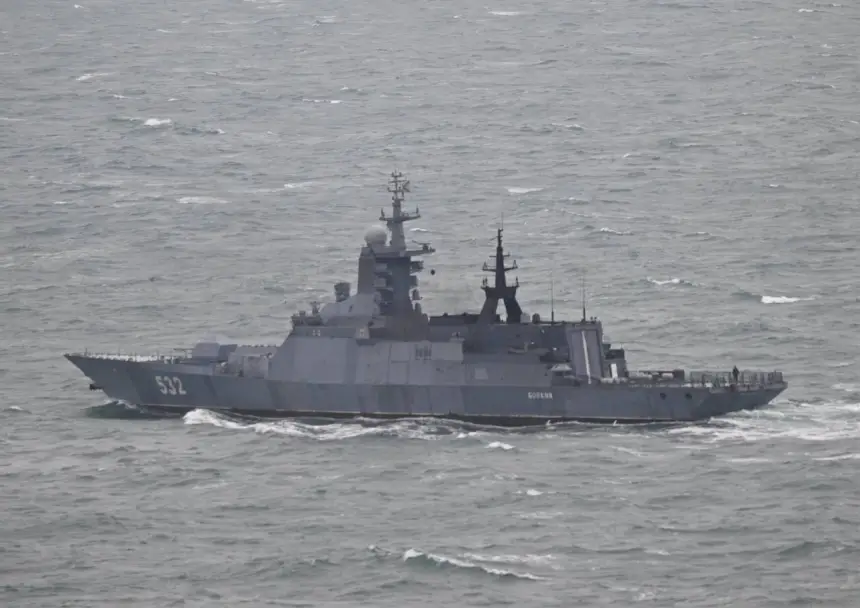 На сопровождение танкеров «теневого флота» впервые вышел боевой корабль ВМФ