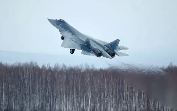 Российские Су-57 уничтожают цели ВСУ ракетами С-71 "Монохром"