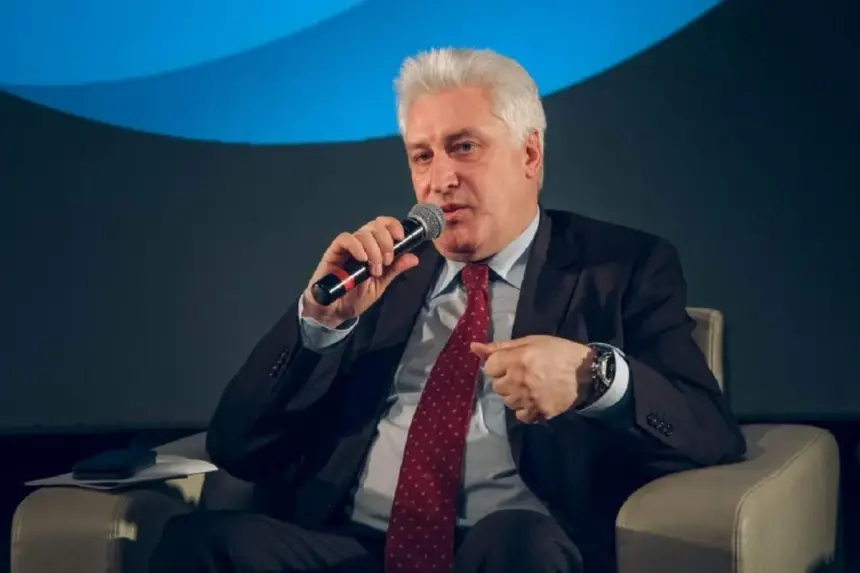 Коротченко оценил планы Британии и Франции передать Киеву ядерное оружие