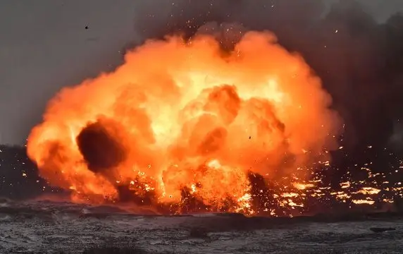 Обломки быстро ехавшей САУ Paladin разлетелись на десятки метров