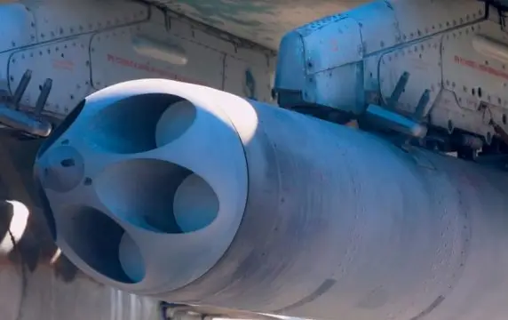 "Летающие танки" Су-25 ударили по ВСУ 70-килограммовыми "Тулумбасами"