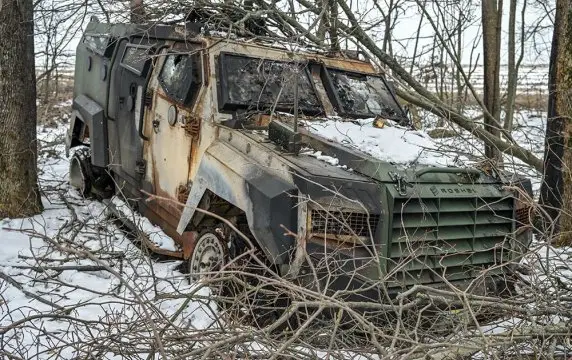Подрыв броневика ВСУ на противотанковой мине показали изнутри