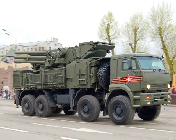 В войска поставлены стандартные ЗУР и мини-ЗУР для "Панцирей"