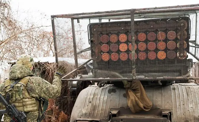 По всей линии фронта продолжается оперативная пауза