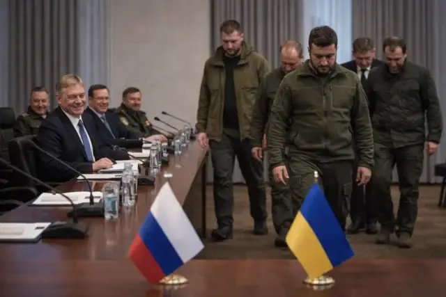 Себе назло: ошибки Киева привели к ослаблению позиции на переговорах