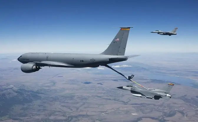 Избиение американских KC-135: в войне с Ираном США терпят поражение