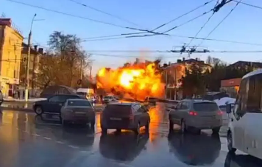 Мы позволяем США наводить ракеты на свои заводы, но «обещаем» не помогать Ирану