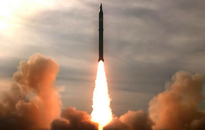 "Орешник" по-ирански - ракета "Саджиль" несет несколько БЧ весом в 100 кг
