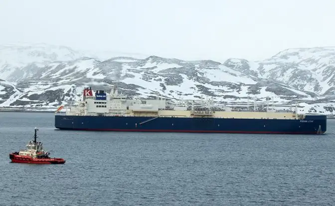 Газовоз под конвоем: БЭКи Украины пытаются начать охоту за судами в СМП