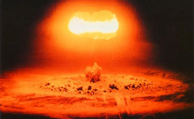 Пока Россия не начнет отвечать жестко, никто с Россией считаться не будет