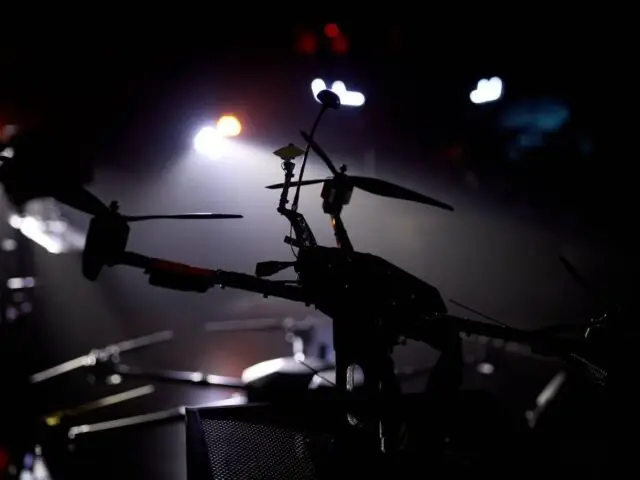 Мимо ВСУ: Зеленского обвинили в хищениях миллиардов на вооружении