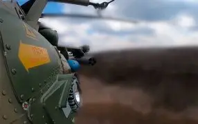 Вертолет Ми-28НМ накрыл позиции ВСУ тяжелыми ракетами С-13 "Тулумбас"