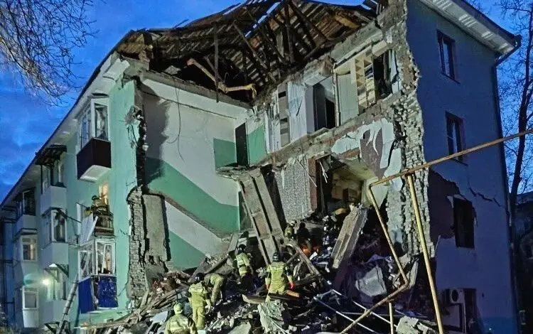 Весь подъезд рухнул: ударные дроны ВСУ обрушились на жилые дома в Сызрани