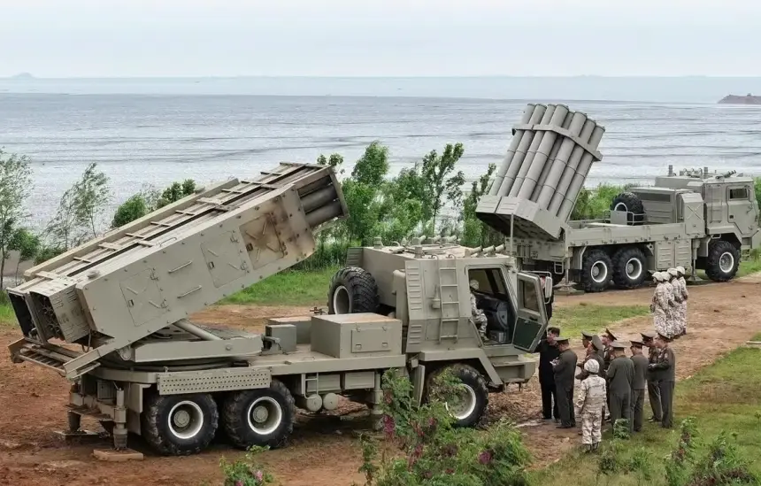 В КНДР показали аналог HIMARS и небольшие крылатые ракеты с ИИ
