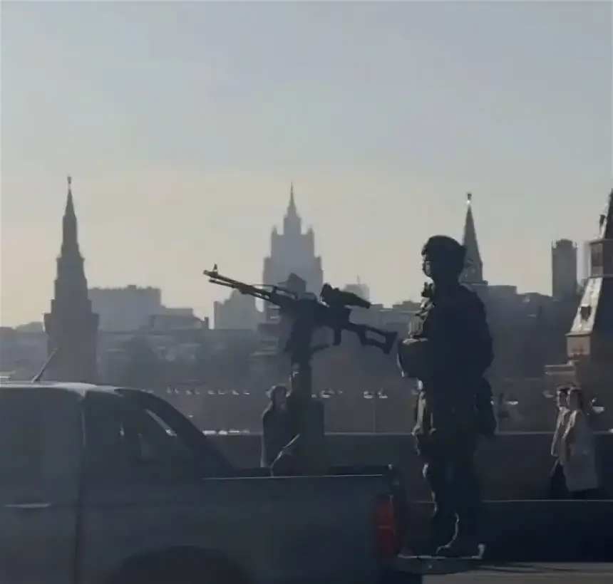 Бандеровцы: Осенью приступаем к ударам баллистикой по Москве