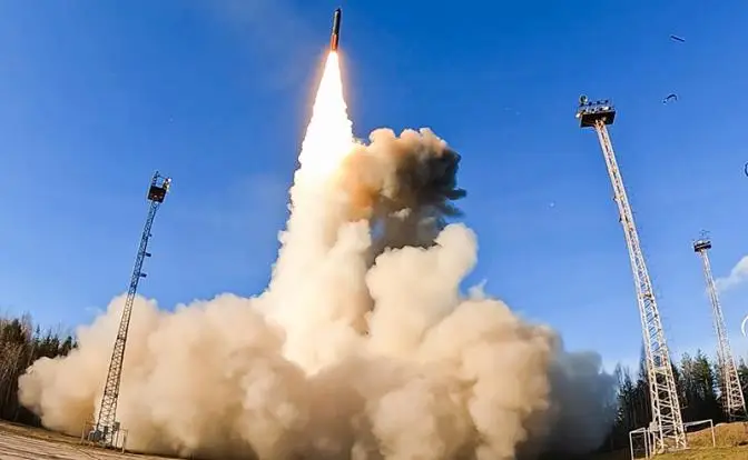 Военное превосходство США? Россия разрабатывает «Сына Орешника»