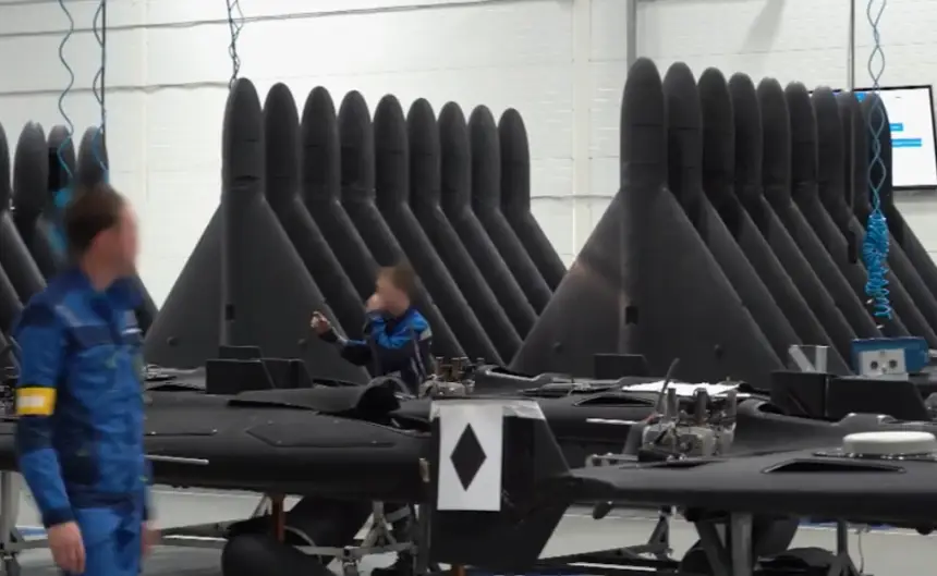«Нехай в небо поглядывают»: «Герани» разнесли офис создателей Raybird