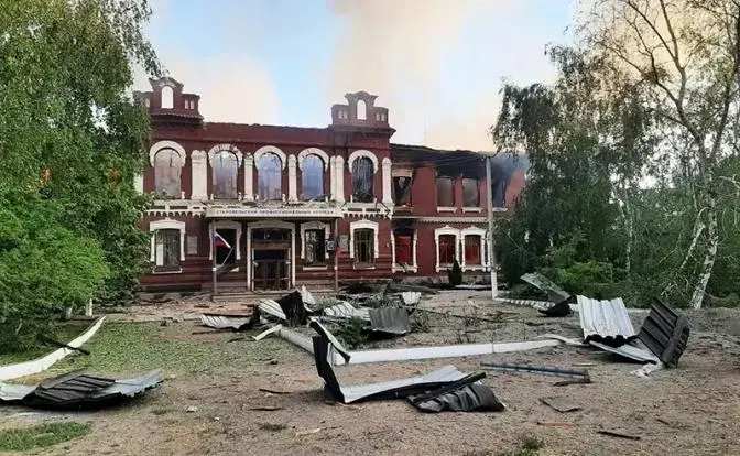 Прицельно ударили по спящим: ВСУ атаковали ночью общежитие колледжа