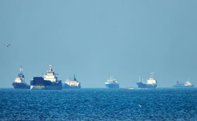 ВМС США пойдут на прорыв блокады под прикрытием танкера.
