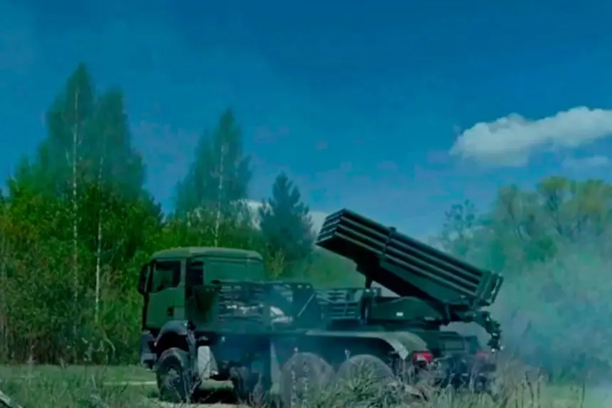 Старые советские БМ-21"Град" ставят на вездеходы MAN на Украине