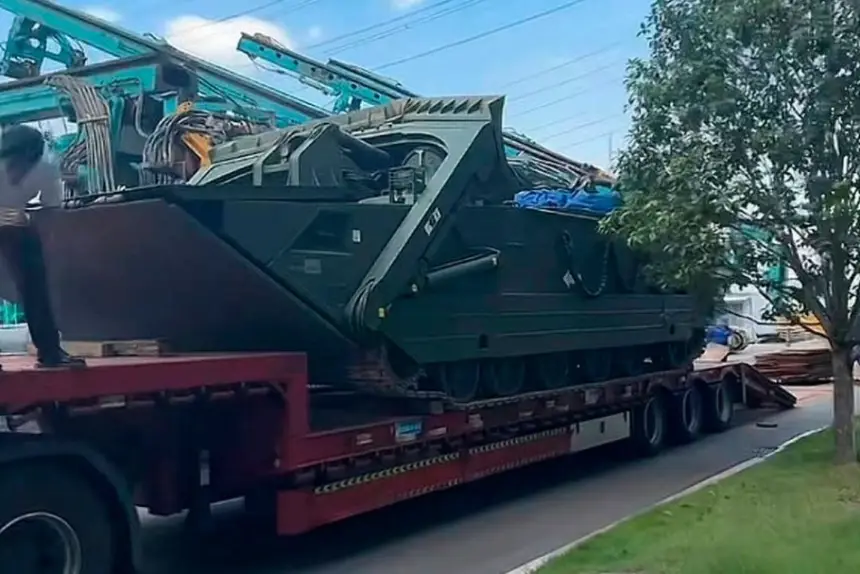 Инженерную машину на базе амфибии для морской пехоты показали в Китае