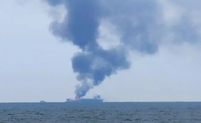 Кто в Азовском море бросил наши танкеры на растерзание врагу?
