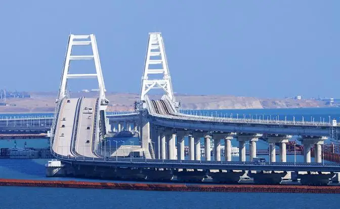 Крымский мост отстояли. В сценарии Киева обнаружен финский след