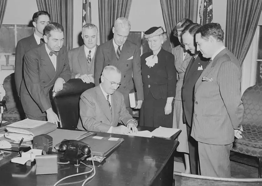 Союзники поневоле: как Лондон и Вашингтон «помогали» СССР в 1941 году