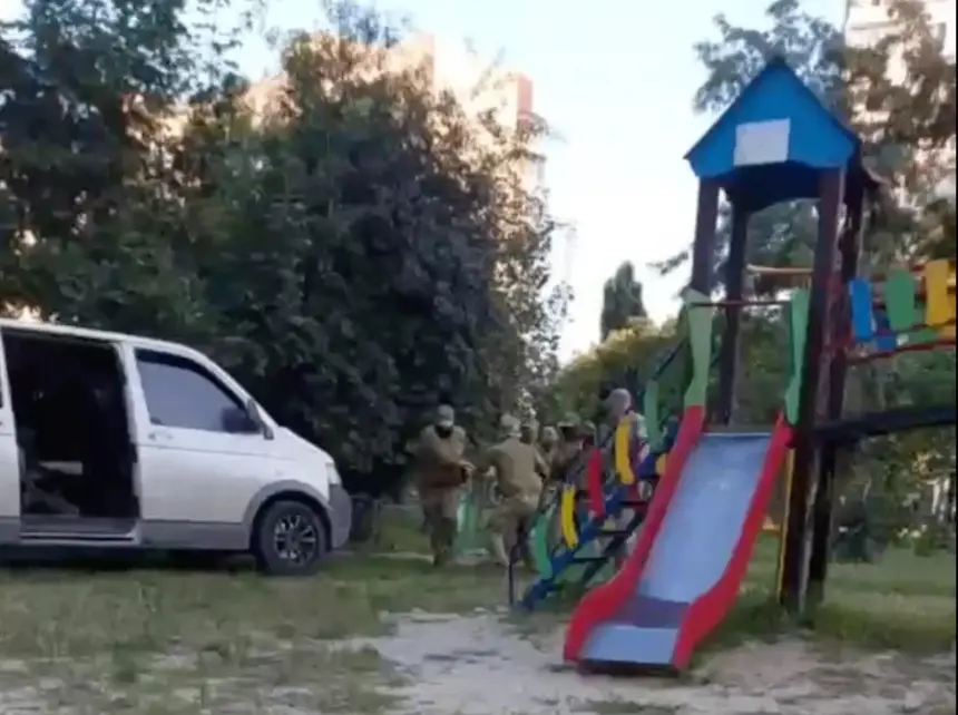 Киев снова ужесточает принудительную мобилизацию