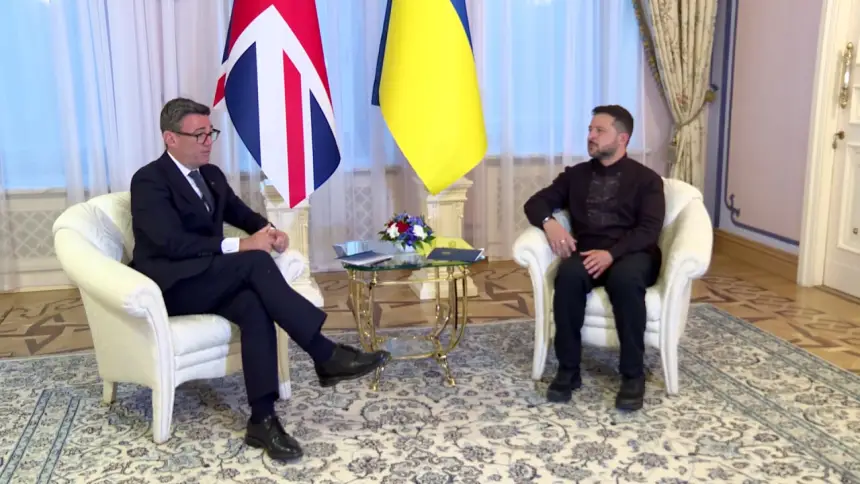 Летальный обмен: Британия – ракеты и БПЛА, Украина – сырьё для военного ИИ