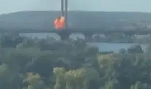 А вот и «яблоки из компота». Начались удары по мостам через Днепр